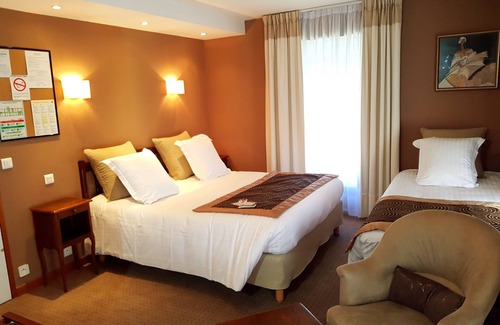 Pontivy Hotel | Brit Hotel Essentiel Pontivy-Robic