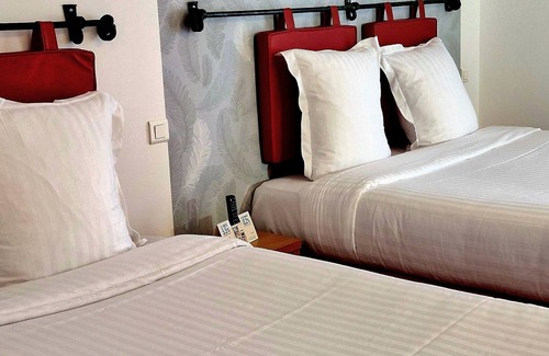 Pontivy Hotel | Brit Hotel Essentiel Pontivy-Robic