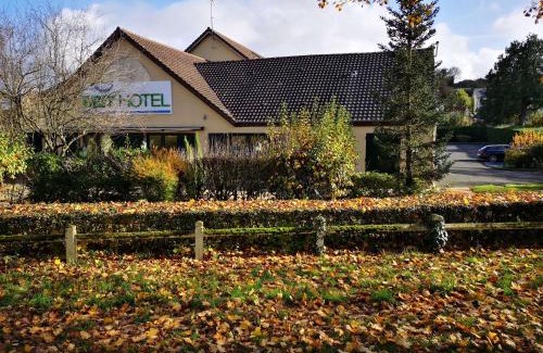 La Ferte-Bernard Hotel | Brit Hotel La Ferte Bernard