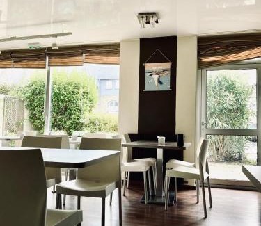 Parame Hotel | Brit Hotel Le Surcouf