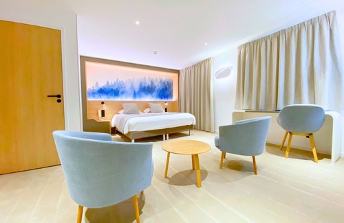 Lecousse Hotel | Brit Hotel Piscine & Spa - Fougères