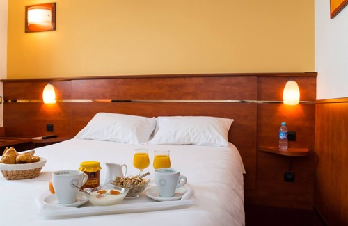 Cesson-Sevigne Hotel | Brit Hotel Rennes Cesson - Le Floréal