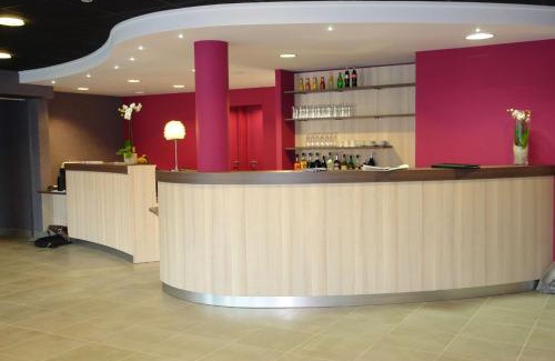 Theix-Noyalo Hotel | Brit Hotel Vannes - Theix Golfe du Morbihan
