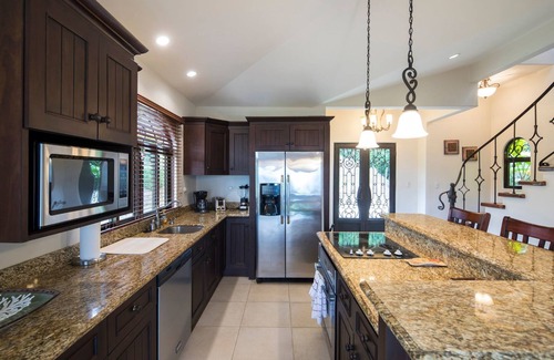 Ballena House | Britt Ojochal's House