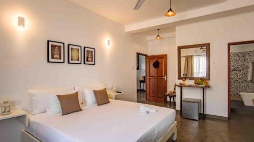 Cheena Kotuwa Bed & Breakfast | Brixia Cafe & Guest