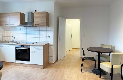 Rhein-Erft-Kreis District Apartment | Brl02 - Apartment in Brühl-mitte, 60qm, 2 Zimmer, Max. 5 Personen