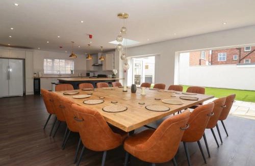 Bridlington Old Town House | Broad Bay Lodge