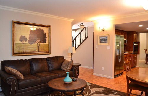 Broadmoor House | Broadmoor Area Home Great for Families and Pets!