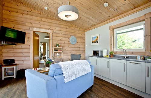 Braunton House | Broadpath, Great Field Lodges - a lodge that sleeps 2 guests in 1 bedroom