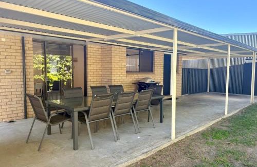 Broadwater House | Broadwater Beach Cottage