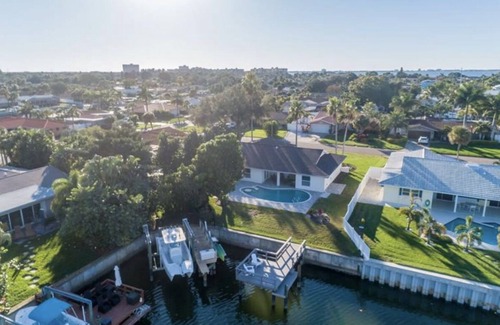 St. Petersburg House | Broadwater Gem! With Pool and Boat Dock.