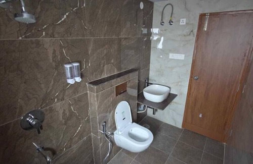 Mysore Hotel | Broadway Inn