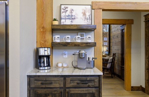 Broken Bow Cabin | Broken Branch Lodge, Offers guests unique amenities & amazing views