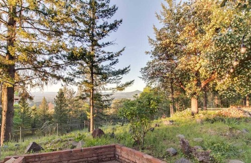 Medford Apartment | Broken Chair Ranch
