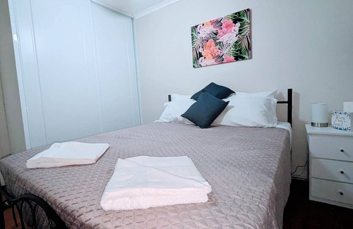 Broken Hill House | Broken Hill Inn Cottage