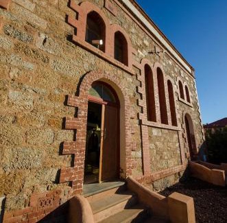 Broken Hill Villa | Broken Hill Outback Church Stay