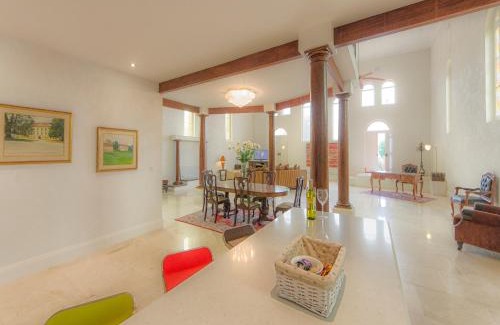 Broken Hill Villa | Broken Hill Outback Church Stay