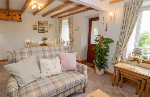 Manod House | Brondderwen