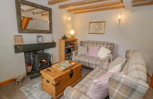 Manod House | Brondderwen