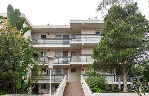 Waverley Apartment | Bronte Beach Coastal Apartment with Ocean View