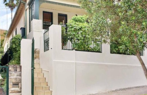 Bronte House | Bronte Beach family getaway minutes to Sydney's most beautiful beach!