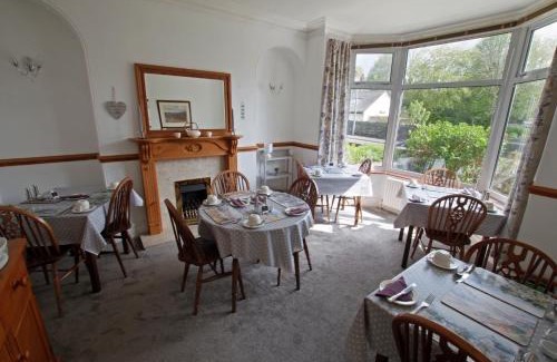 Windermere Bed & Breakfast | Brook House ― Free on-site car park