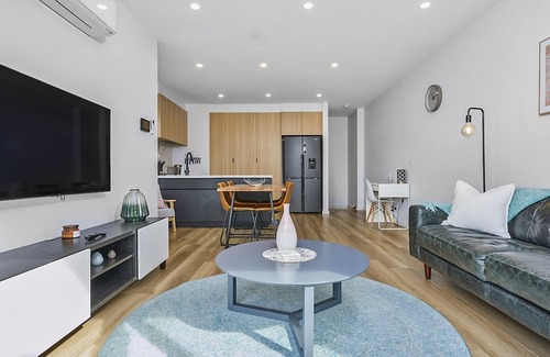 Brooklyn Apartment | Brooklyn Bliss Amidst Nature s Charm