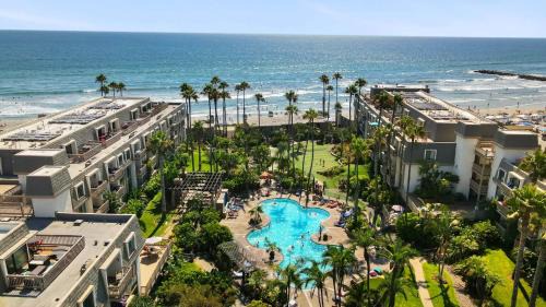 Townsite Apartment | Brooks Beach Vacations Cottage G5 Oceanside