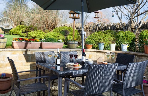 Longborough House | Brookview is a wonderfully presented three bedroom period property in the peaceful village of Lower