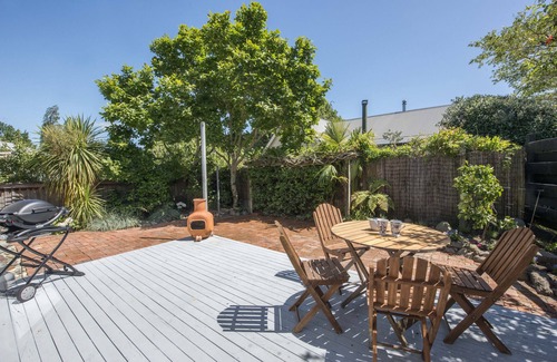 Nelson Cottage | Brookville Cottage - Secluded Nelson Central Location