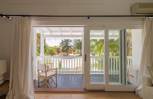 Cottesloe House | Broome Beach - open plan living close to beach
