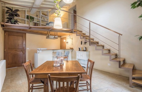 La Cetina Apartment | 'Brotes Appartamento Ciliegio' Apartment with Shared Pool, Wi-Fi and Air Conditioning