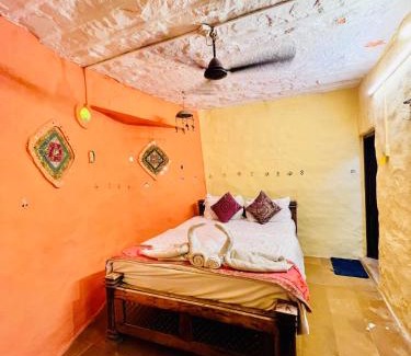 Amar Sagar Pol House | Brotherhood hostel, jaisalmer