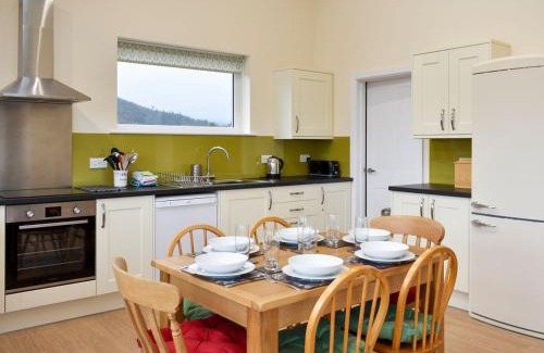 Keswick House | Brow Riding