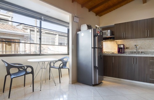 Zona Rosa Apartment | Brown Stone Apartments