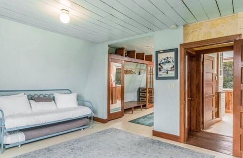 Seward House | Brownell Homestead Inn - Historic downtown home, Sleeps 12