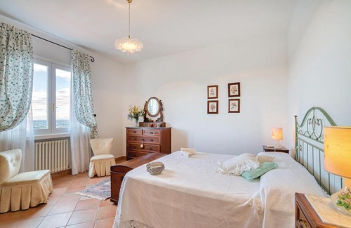 Massa e Cozzile House | Brunese