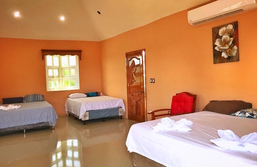 El Paredon Hotel | Brunette Beach