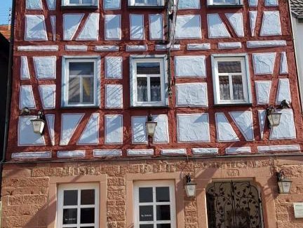 Kulsheim House | Brunnenputzer Pension Restaurant