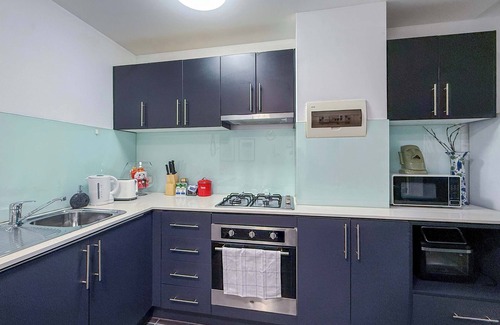 Brunswick Apartment | Brunswick 1BR: City & Comfort w/Free Parking