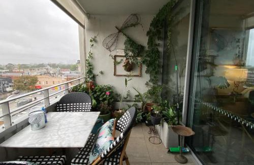 Brunswick Apartment | Brunswick Retreat! 5th floor 1-bed Unit w Parking