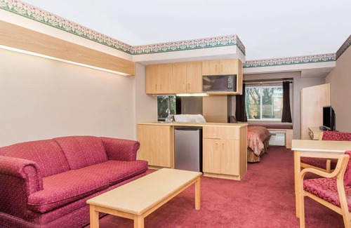 Brush Hotel | Brush inn and Suites