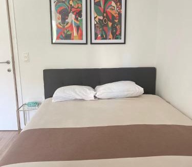 Sint-Jans-Molenbeek Apartment | Brussels City Chambers