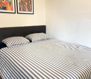 Sint-Jans-Molenbeek Apartment | Brussels City Chambers