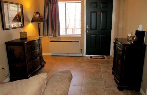 Eureka Springs Hotel | Brydan Suites