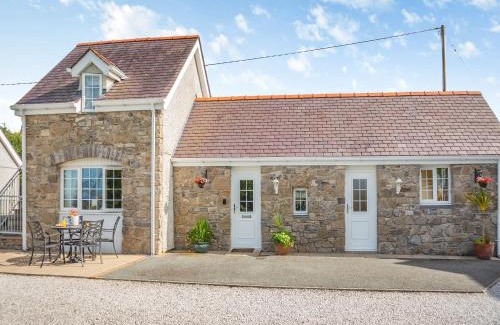 Moelfre House | Bryn Awelon Bach - Uk44123