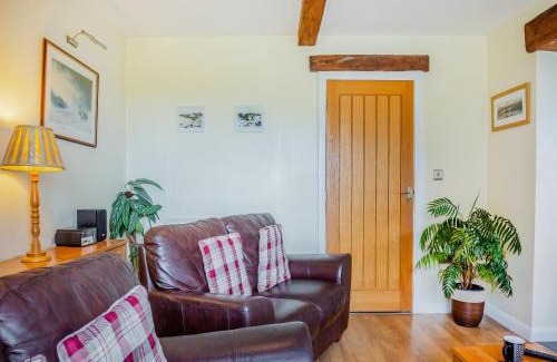 Moelfre House | Bryn Awelon Bach - Uk44123
