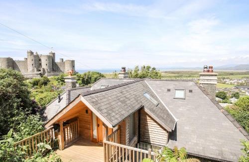 Harlech House | Bryn Awelon