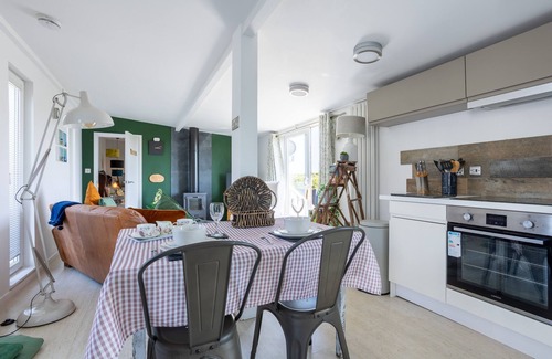 Llanfaelog Cottage | Bryn Bach: Romantic 1-Bed Cottage with Hot Tub in Llanfaelog | Managed by Anglesey Holiday Lettings