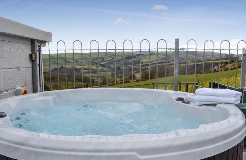 Denbigh House | Bryn Boda